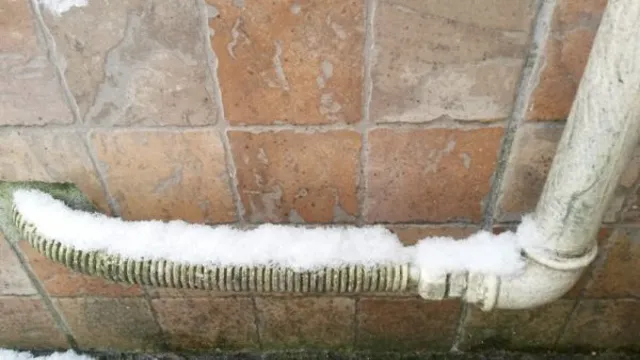 can you use a heat gun to thaw frozen pipes can you use a heat gun to thaw frozen pipes