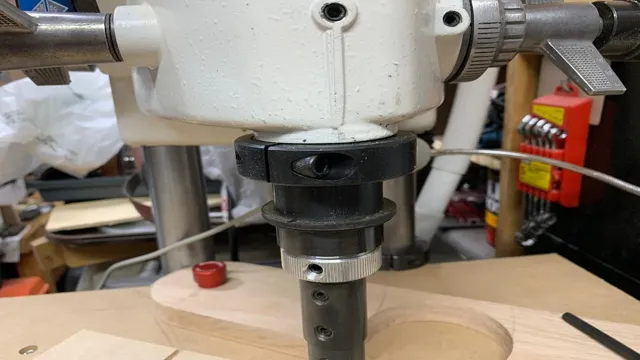 can you use a plunge router as a drill press