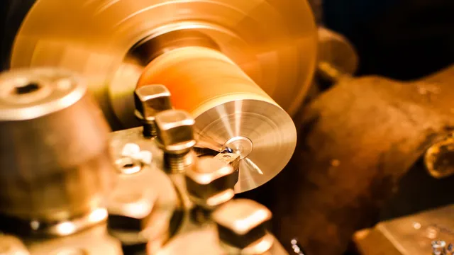 how does a metal lathe work