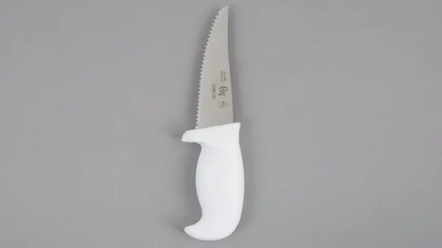 what do you use a serrated utility knife for